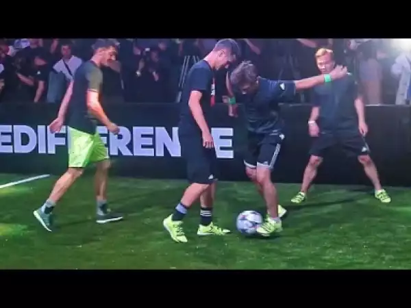 Video: Herrera & Özil vs SkillTwins ? Football Skill Match